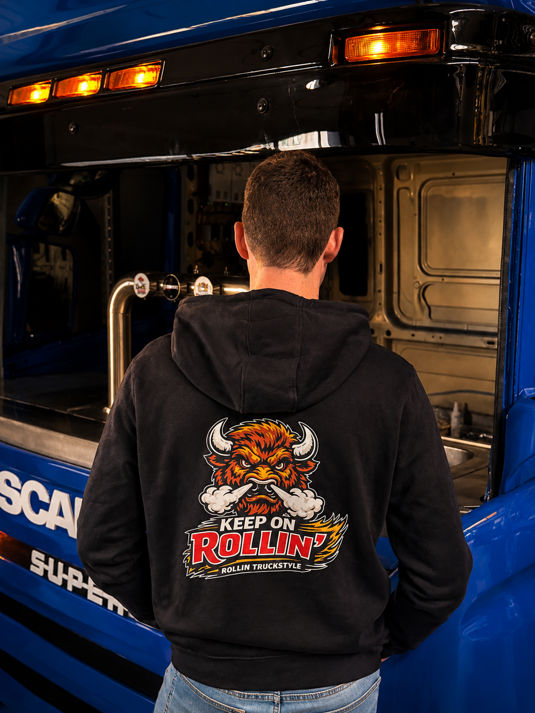 Rollin’ Bison Hoodie – Keep on Rollin’